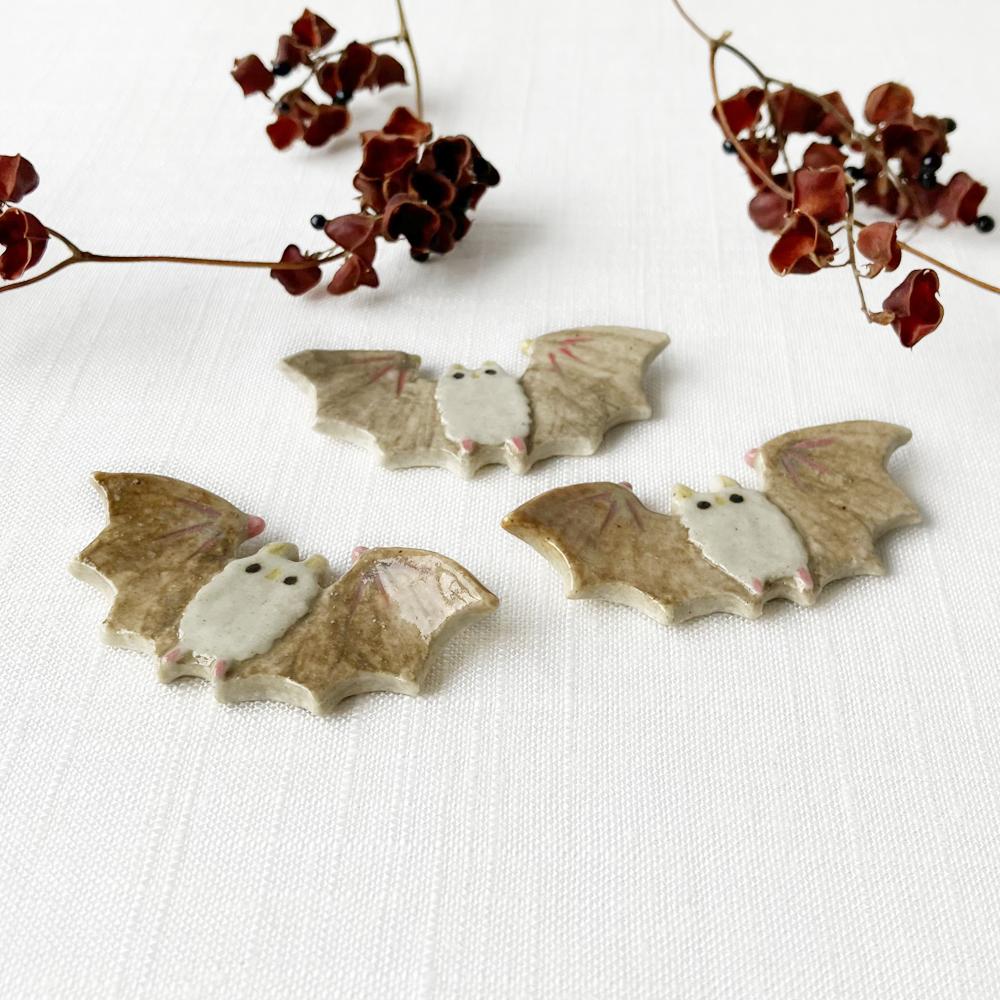 陶器の箸置き｜シロヘラコウモリ［ハロウィン］ | 9枚目