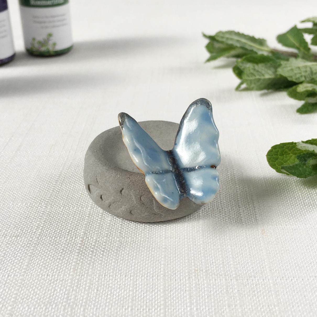 陶器のアロマストーン【モルフォ蝶】01